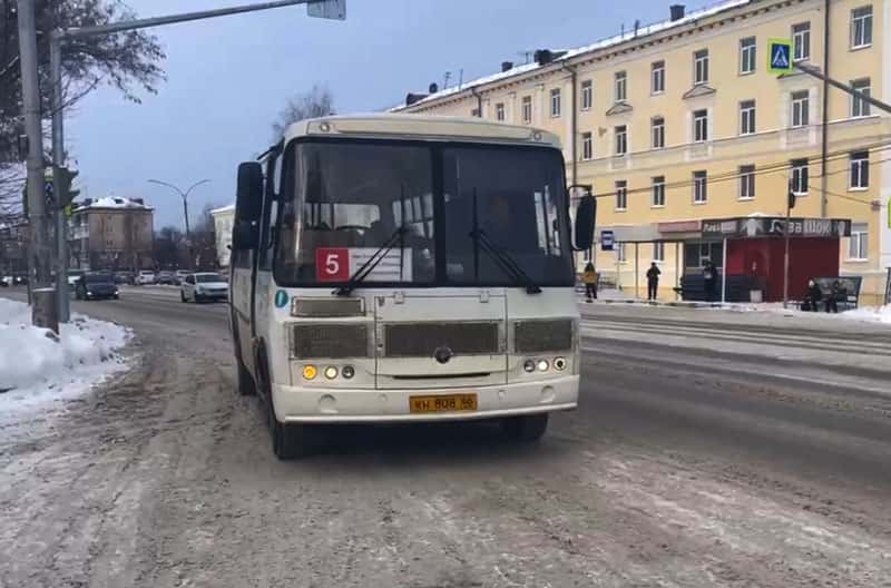 В Каменске-Уральском автобус № 5 начал встречать пассажиров электрички на станции «Соцгород»