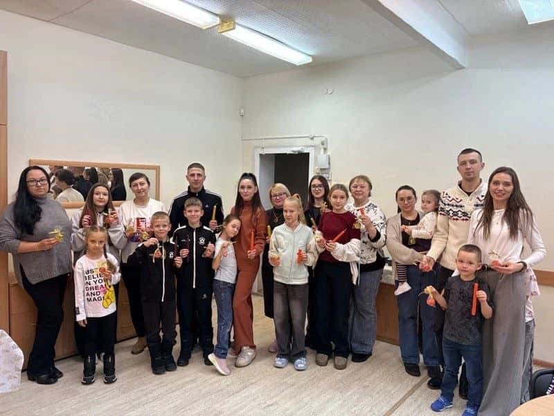 Уральский алюминиевый завод устроил творческий вечер для сотрудников и детей