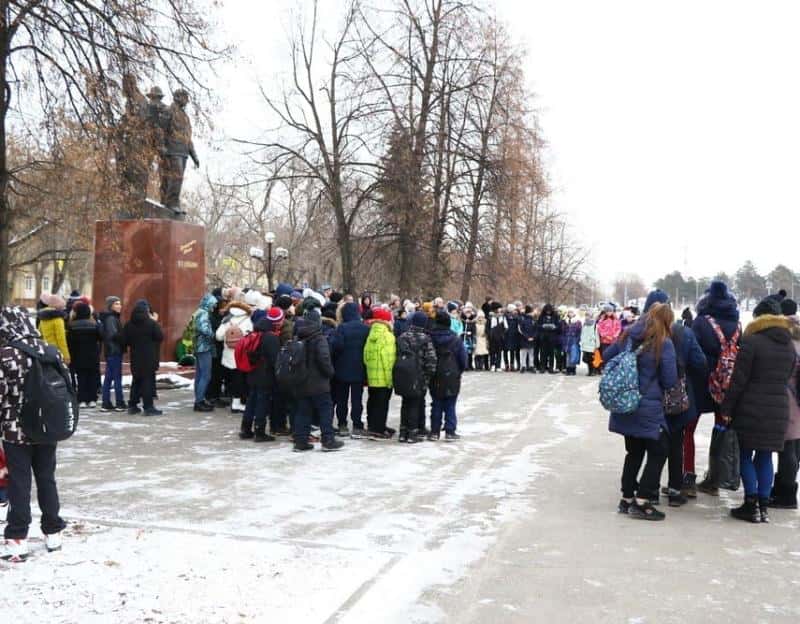 День Защитника Отечества в Каменске-Уральском: концерты, встречи с Героями России и спортивные турниры