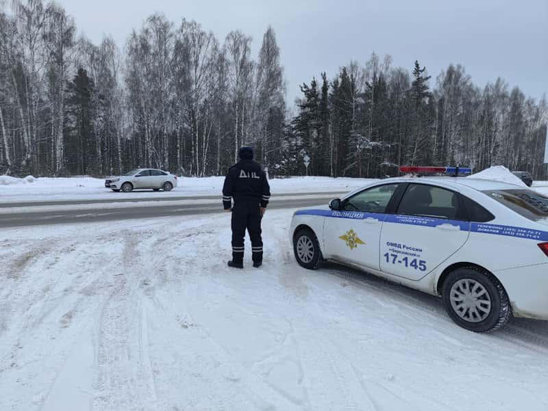Снегопады в Свердловской области: 6 ДТП с пострадавшими за утро 31 января