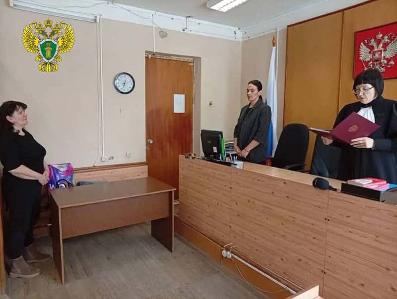 Жительницу Каменска-Уральского осудили за аферу с квартирой и грабёж пенсионерки