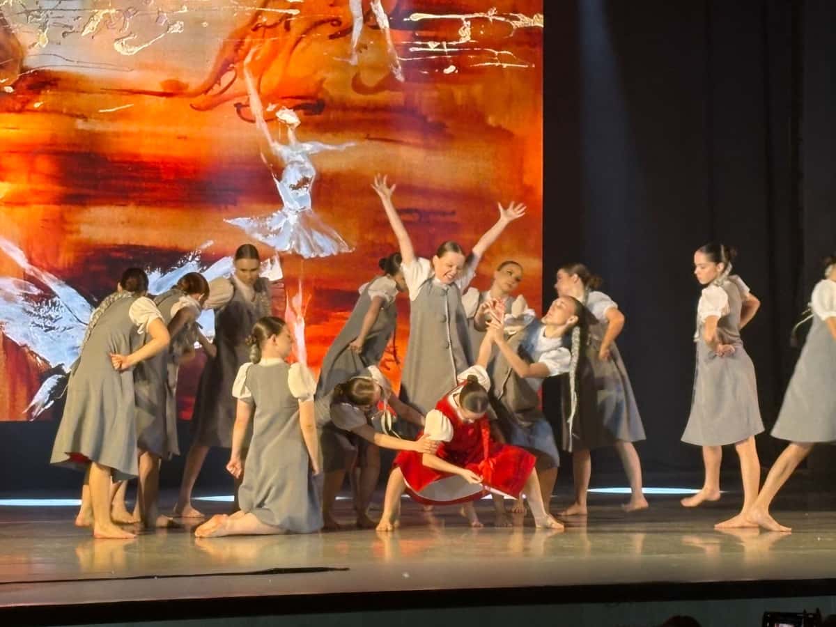 В Каменске-Уральском отметили 40-летие легендарного ансамбля «Каскад»