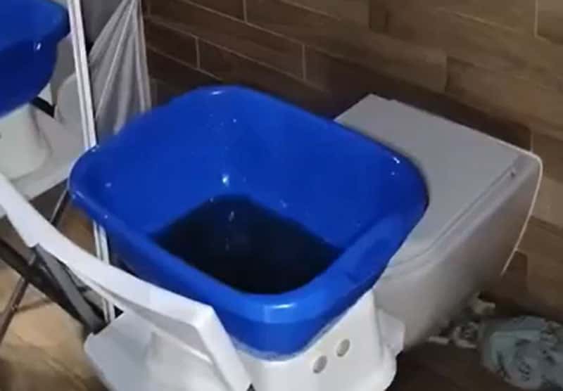 Жители Каменска-Уральского пожаловались на массовые протечки в домах после потепления