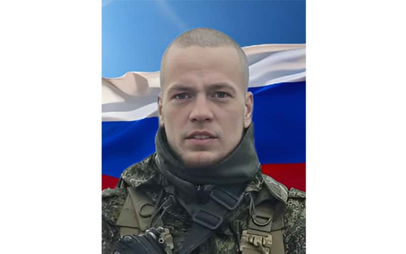 В Каменске-Уральском простятся с погибшим в зоне СВО Максимом Толстиковым