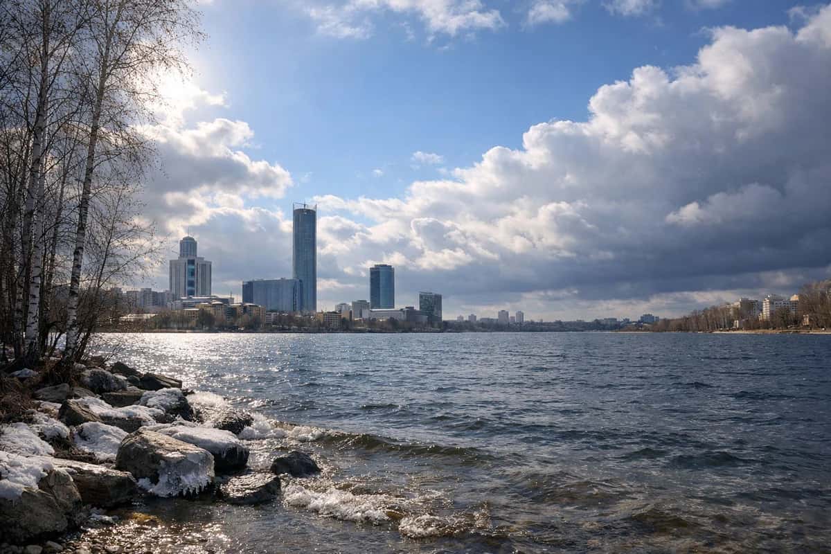 На Урал приходит похолодание: заморозки и дожди после потепления