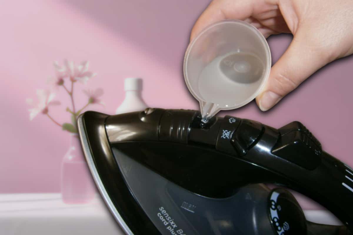 Заливаю в утюг и пропариваю — накипь вылетает чернющими хлопьями, пар чище, чем новый