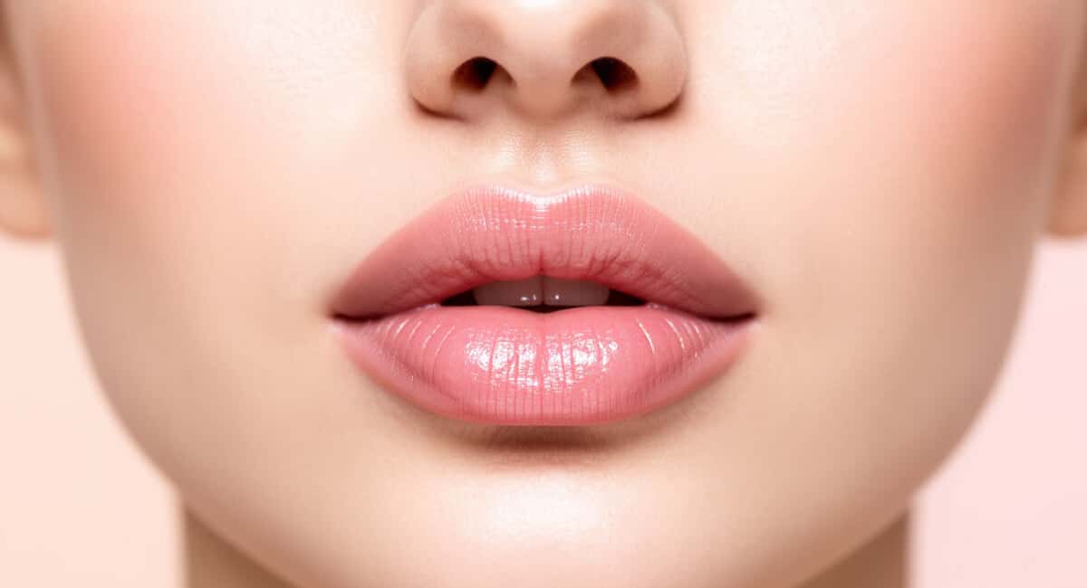 Делать ботокс губ больше не модно: какая техника пришла на смену в 2026 для естественного объема