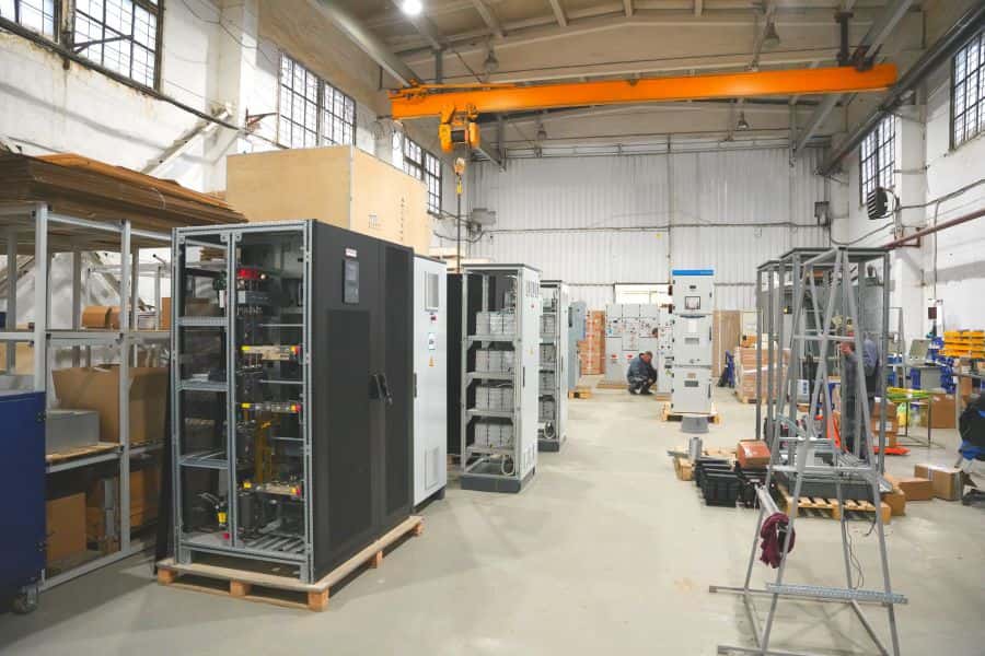 В Каменске-Уральском удвоят объёмы выпуска важного электрооборудования