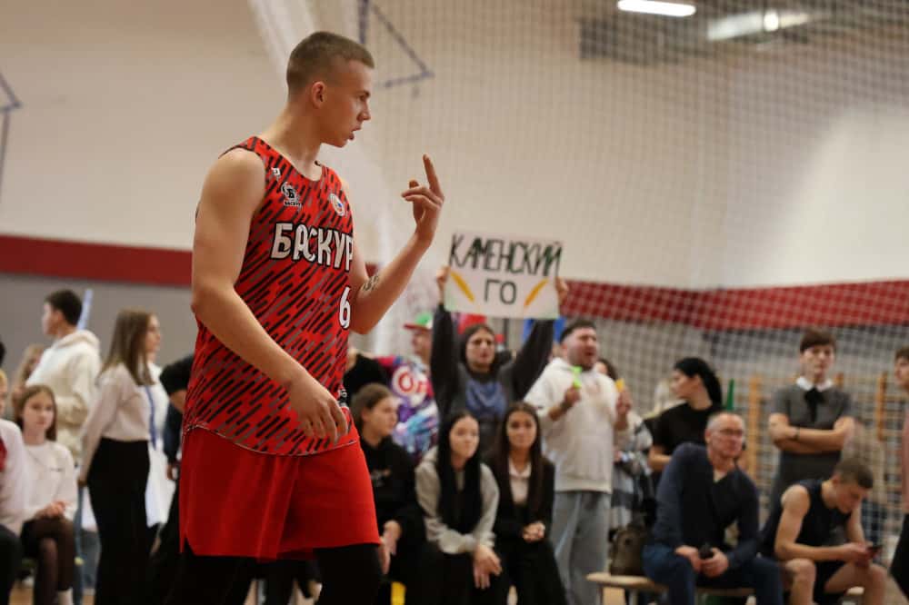 В Каменске-Уральском прошел турнир по фиджитал-баскетболу с призовым фондом в 350 тысяч рублей