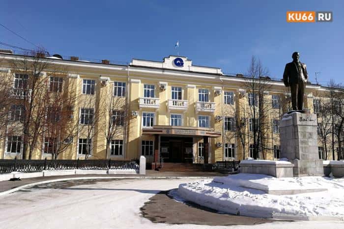 Производитель Superjet-100 заплатит КУМЗу почти 200 млн рублей за алюминий