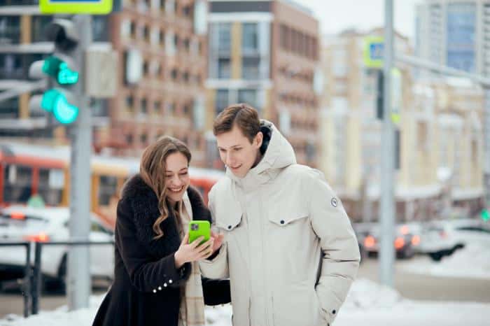 Свердловчанки стали чаще баловать мужчин подарками перед 23 февраля
