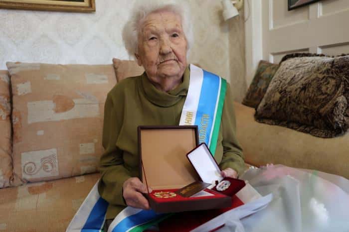 103 года героизма: Тамара Возчикова получила звание «Почетный гражданин Каменска-Уральского»