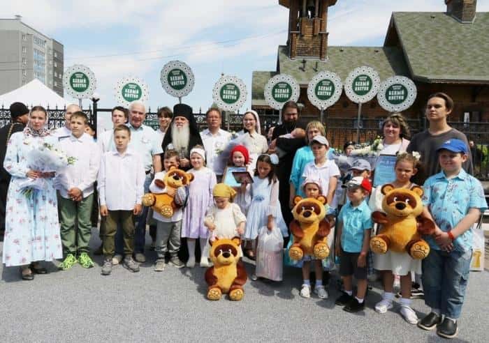 Праздник многодетных семей: как в Каменске-Уральском прошла акция «Белый цветок»