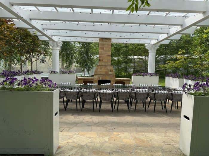 Город расцвёл! Каменск-Уральский выбрал самые красиво оформленные магазины и кафе ко Дню города