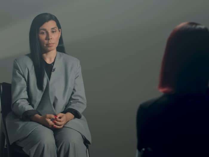 «В 16 лет я согласилась выйти замуж за 65-летнего мужчину ради квартиры для семьи»: история Александры из Каменска-Уральского, которая пережила брак с пенсионером