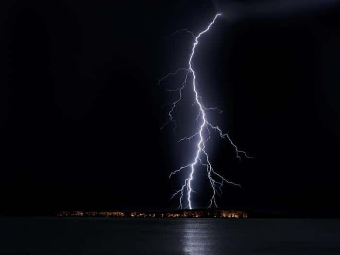 Сначала жара и молнии, потом дождь и холод: что ждёт Свердловскую область на этой неделе