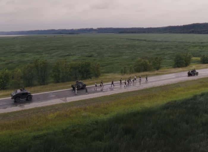 Фильм, который «разорвет» вам сердце: критики в восторге от «Долгой прогулки» по Стивену Кингу