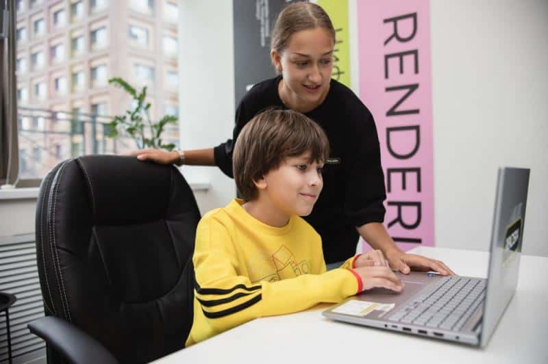 Россия первой в мире запустила школу цифрового искусства для детей