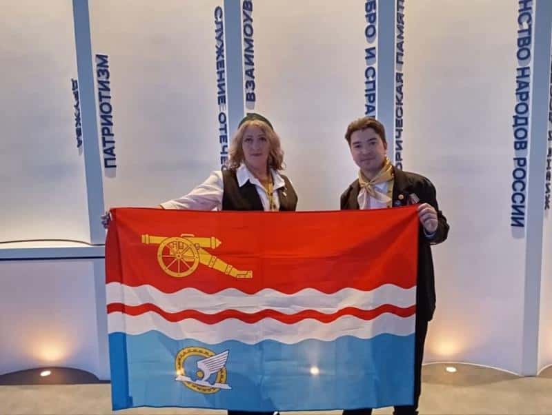 Учителя школ №7 и №34 Каменска-Уральского представляют город в Москве