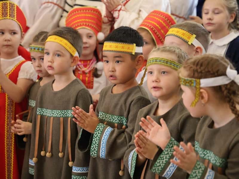 Каменск-Уральский засиял красками народов: как прошёл яркий фестиваль дружбы
