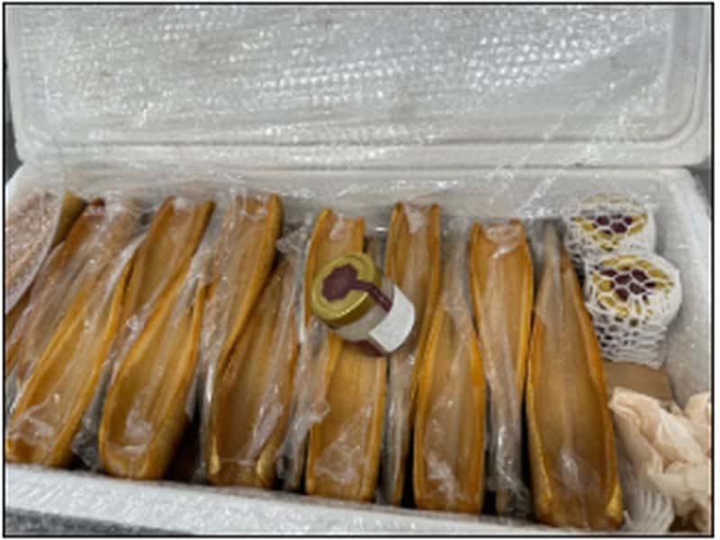 Свердловская область отправила в Арабские Эмираты 9 тонн рыбных деликатесов