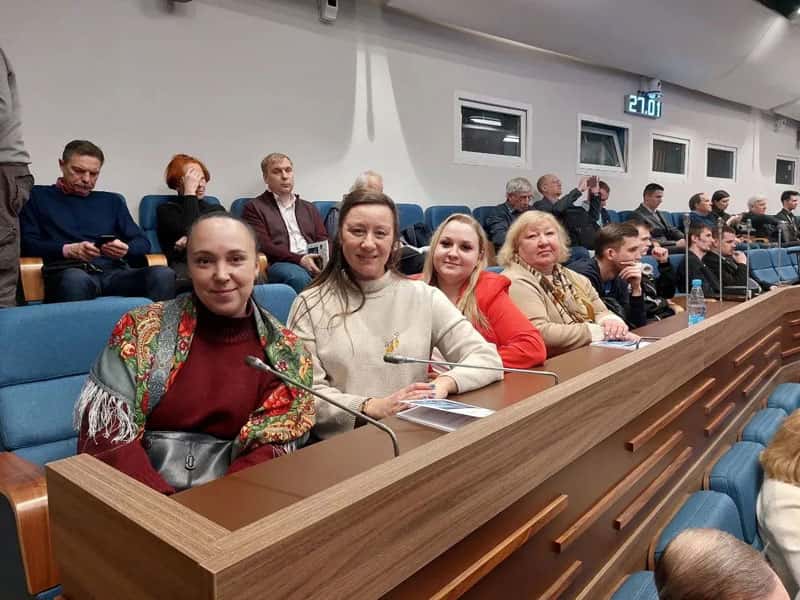 Педагоги школы № 3 Каменска-Уральского выступили на Академических чтениях по космонавтике