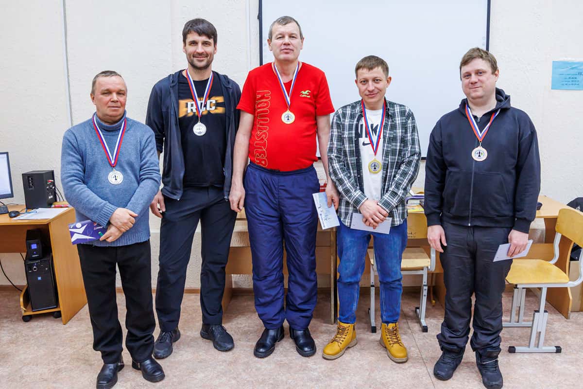 Синарские трубники в третий раз подряд выиграли заводской шахматный турнир