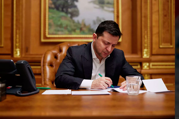 Зеленский предложил Путину встретиться