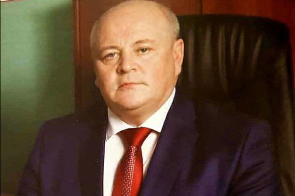 В больнице официально представили нового главврача: Роберт Соловьев уже работал в Каменске-Уральском, потом уехал в Екатеринбург