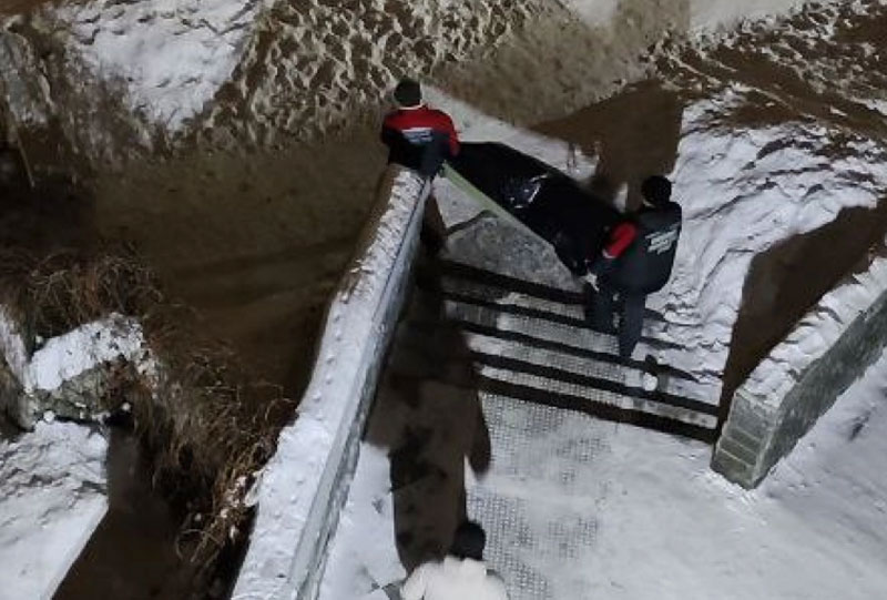 В Екатеринбурге 34-летний Александр погиб при падении с балкона на Щербакова | Под окнами дома на Щербакова найден погибшим 34-летний Александр