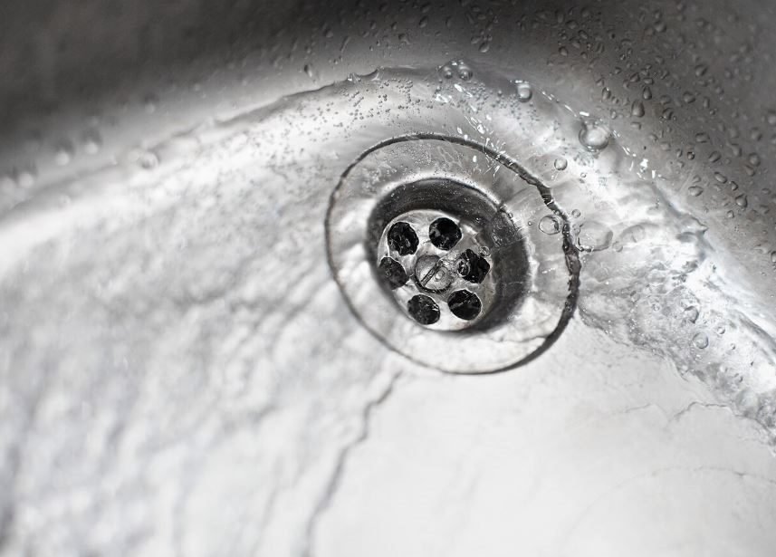 В новогодние праздники жители Каменска-Уральского побили рекорд по канализационным засорам 