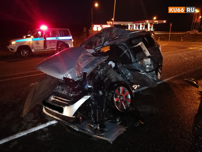 Под Каменском-Уральским в ДТП пострадали три человека, в том числе несовершеннолетний пассажир
