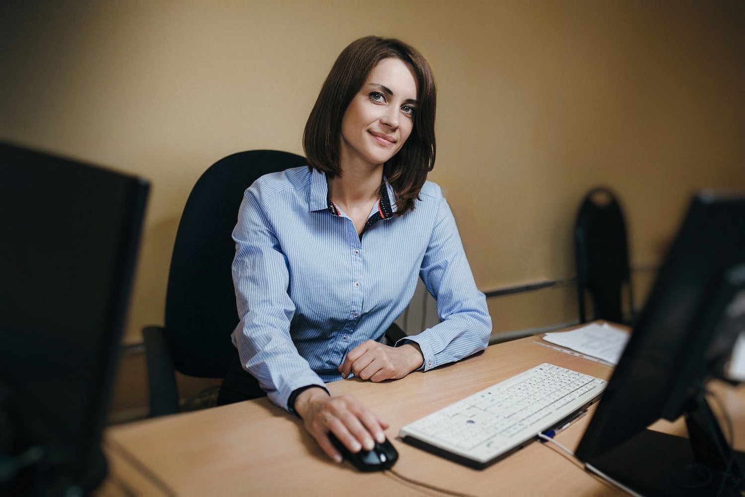 Поддержим? Наталью Тюшеву из Каменска-Уральского всего несколько мест отделяют от заключительного этапа конкурса «Библиотекарь года»