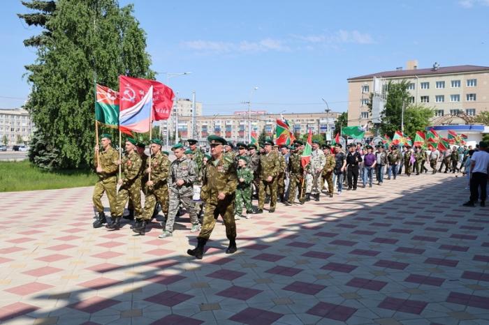 Как Каменск-Уральский отметил День пограничника: история героизма и боевого братства | В Каменске-Уральском отметили День пограничника