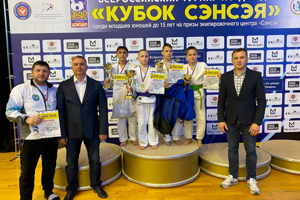 Это был не их день? Каменцы поучаствовали во Всероссийском турнире по дзюдо «Кубок Сэнсея» в Тюмени. Привезли только одну медаль... Это был не их день? Каменцы поучаствовали во Всероссийском турнире по дзюдо «Кубок Сэнсея» в Тюмени. Привезли только одну медаль...