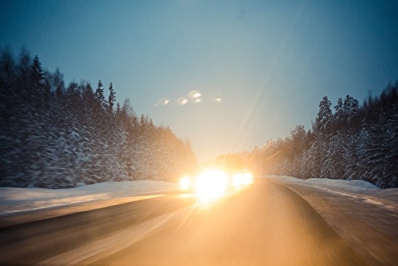 Слон и моська: на трассе в Курганской области легковушка протаранила большегруз, которым управлял житель Каменска-Уральского... Слон и моська: на трассе в Курганской области легковушка протаранила большегруз, которым управлял житель Каменска-Уральского...