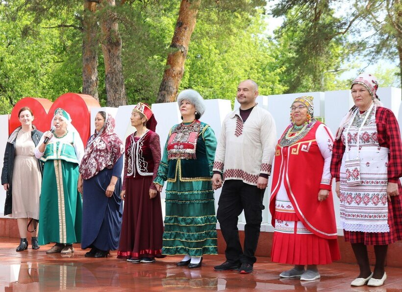 Выставки и игровые программы: как в Каменске-Уральском пройдет День народов Среднего Урала | День народов Среднего Урала состоится в Каменске-Уральском