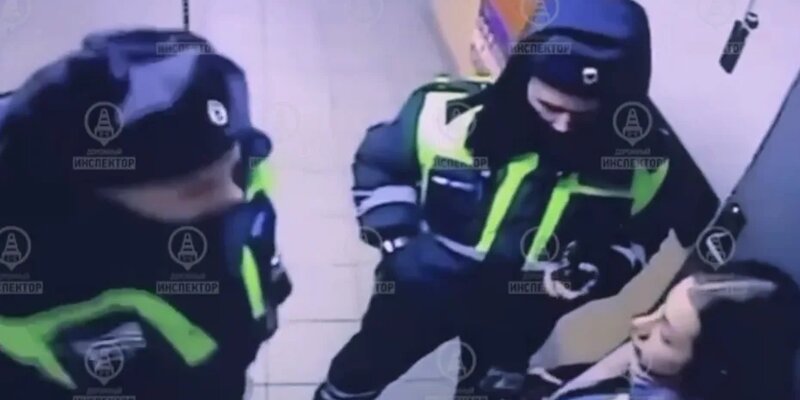 Начальник отдела ГИБДД в Петербурге уволен после драки инспекторов с оперативницей