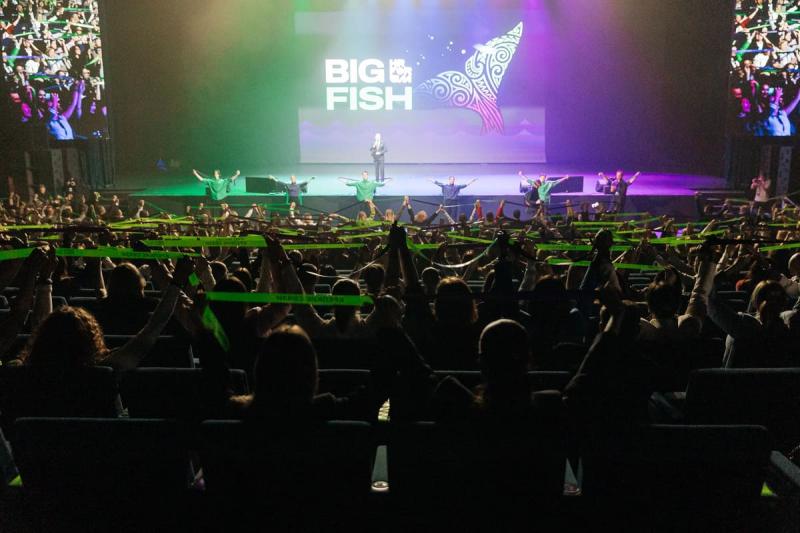 Приехали даже с Антарктиды: в Екатеринбурге прошел крупнейший форум HR и рекламы | В Екатеринбурге завершилась Национальная неделя HR и рекламы