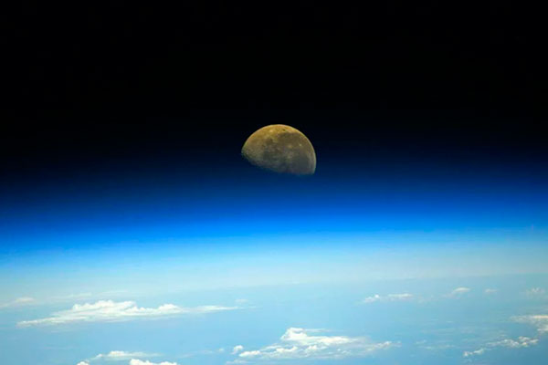 Найдено внезапное объяснение происхождения Луны