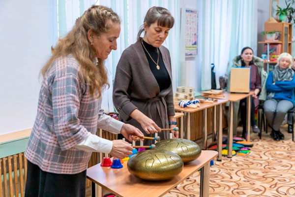 СинТЗ и БФ "Синара" помогают развивать творческие способности детей с ОВЗ