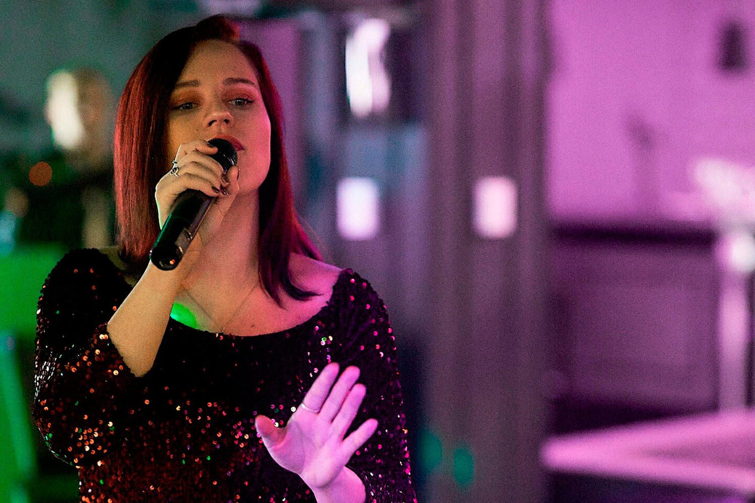 В Каменске-Уральском устраивают благотворительный концерт, чтобы помочь маленькому Савелию. Ребенку срочно требуется курс реабилитации!