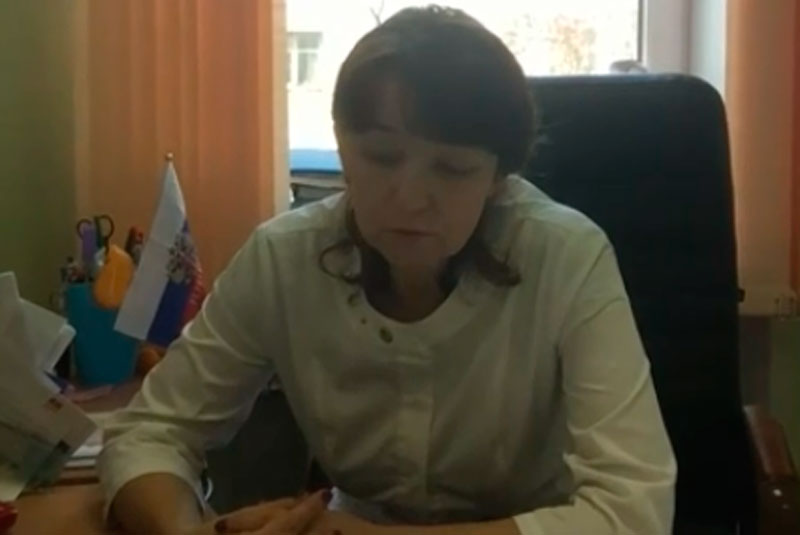 «Идет подъем заболеваемости». Пока дети с простудами сидят в очередях к педиатрам, врачи массово увольняются из больниц Каменска-Уральского