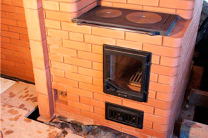 Вместе выпивали, потом разругались. Из дер. Черноскутова в больницу Каменска-Уральского привезли женщину с травмами — она обожглась о печь!