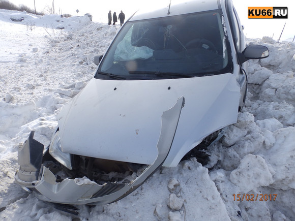 Накануне под Каменском-Уральским в результате ДТП пострадала женщина-пассажир. ФОТО