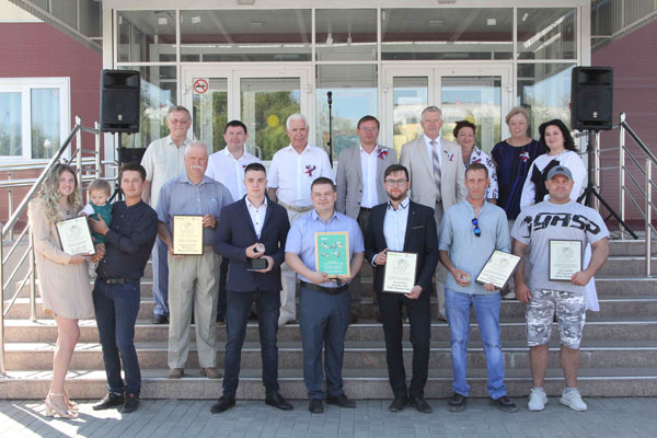 Каменцы определились, кого считают лучшими местными предприятиями в рамках народной премии — рассказываем, кто нынче победил