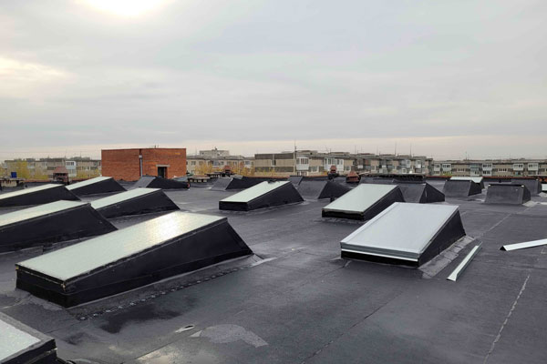 В понедельник ученики школы № 60 возвращаются в родные стены