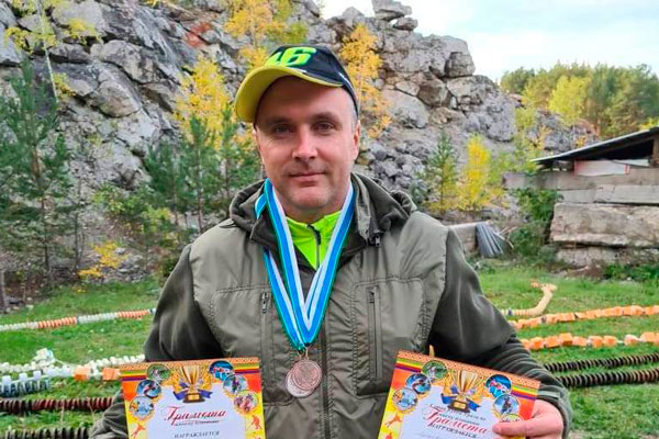 В Каменске-Уральском состязались любители зимнего плавания. Впечатления участника: «С погодой повезло — день был теплым, а вода прохладной..