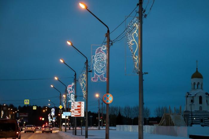 Ледовые городки и светодиоды: власти Каменска-Уральского отчитались о подготовке города к Новому году | Власти Каменска-Уральского рассказали, как проходит подготовка города к Новому году