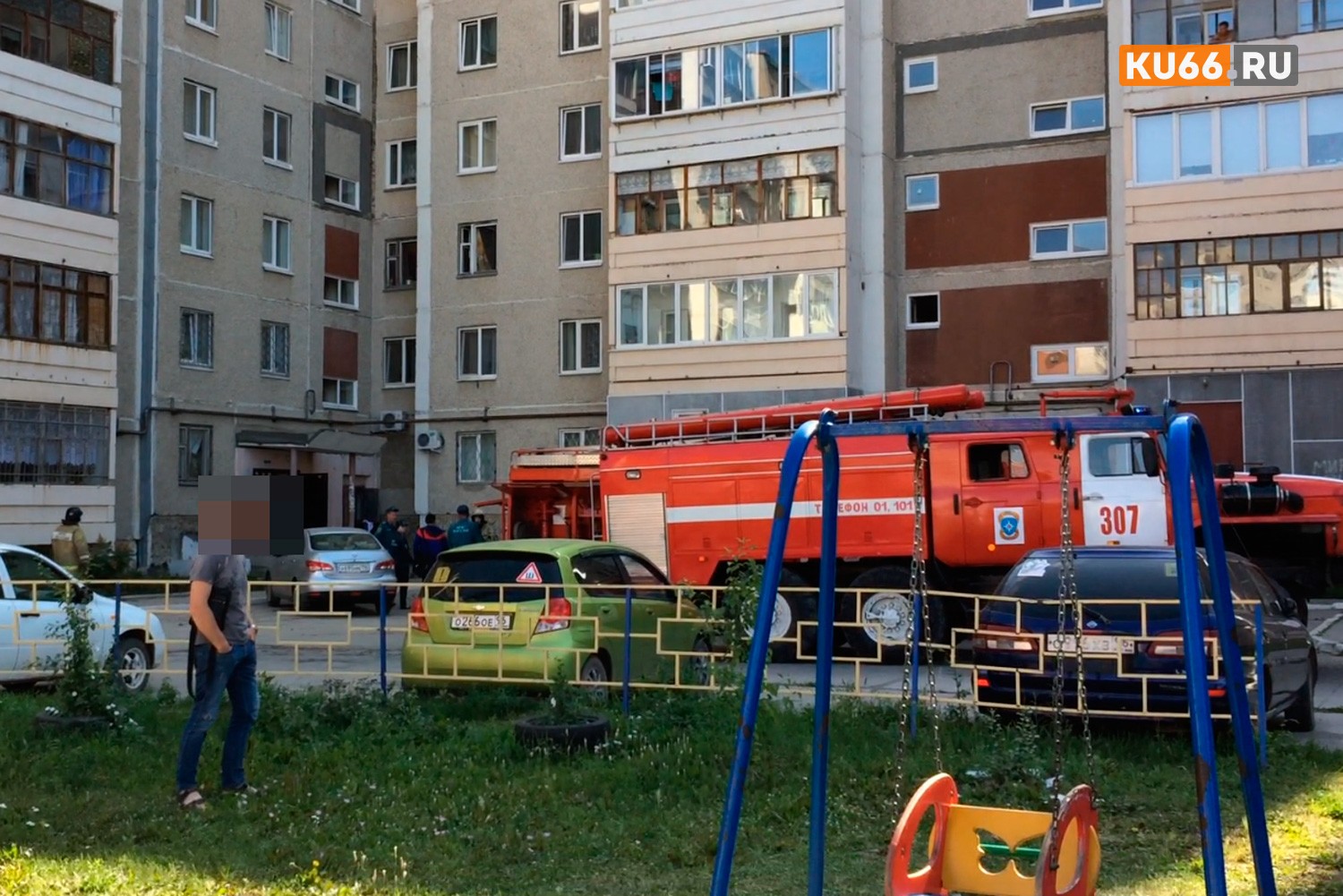 И такое бывает: утром в девятиэтажке на ул. Суворова в Каменске-Уральском вспыхнул мусоропровод, напугав жильцов. А потушили за две минуты